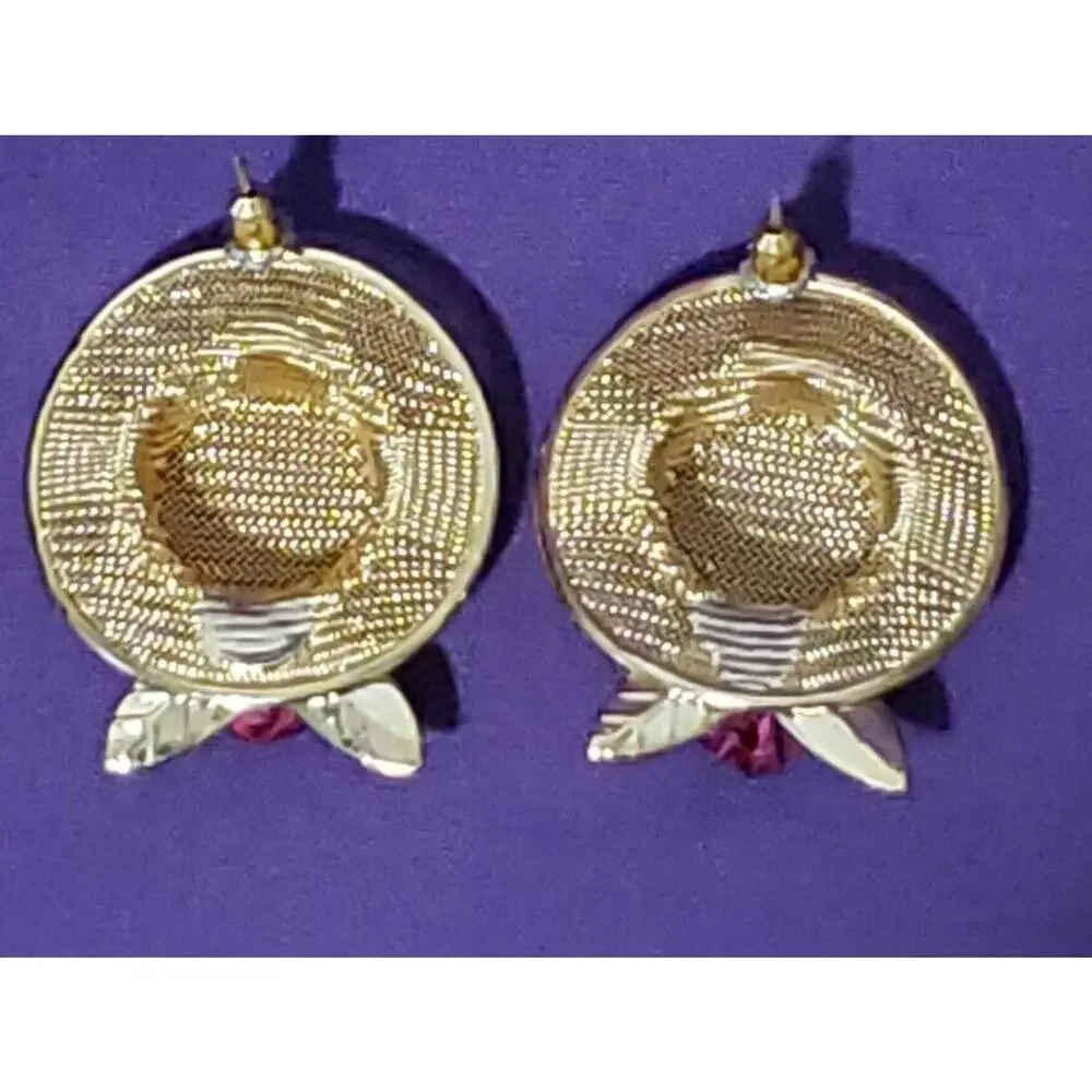 Straw Hat Pierced Earrings In Gold Tone Metal With Burgundy Flower Accent